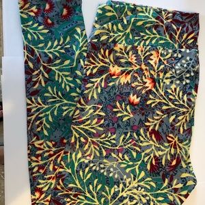 LuLaRoe Tc floral leggings